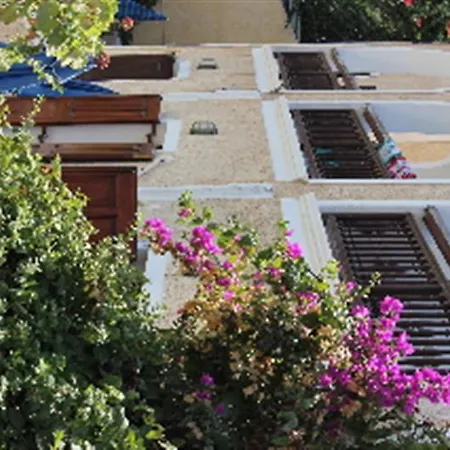 Alia Hotel Kamári
